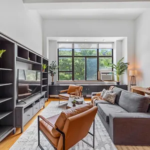 公寓 Barrow By Rove Travel 1br Loft With Shared Roof, 纽约