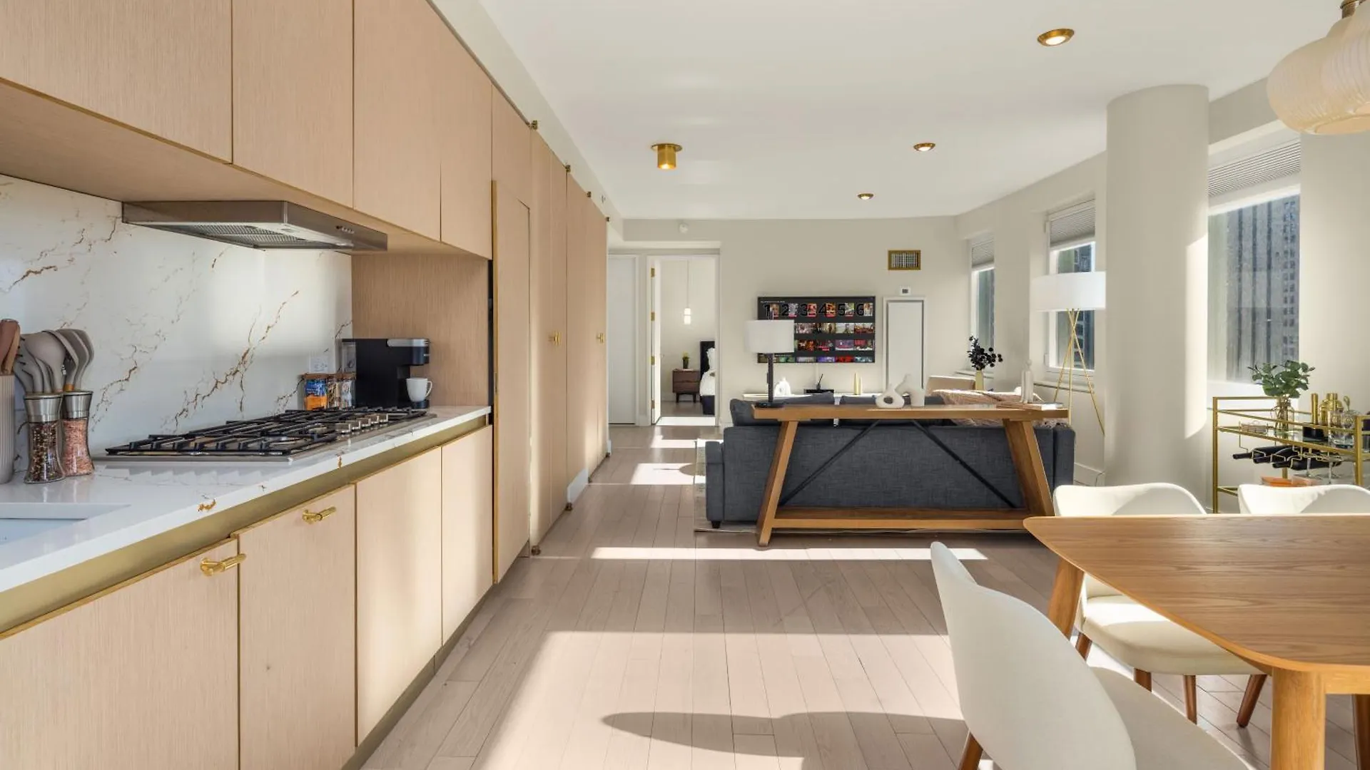 Rare Luxurious Apartment 1 Block From Time Square New York